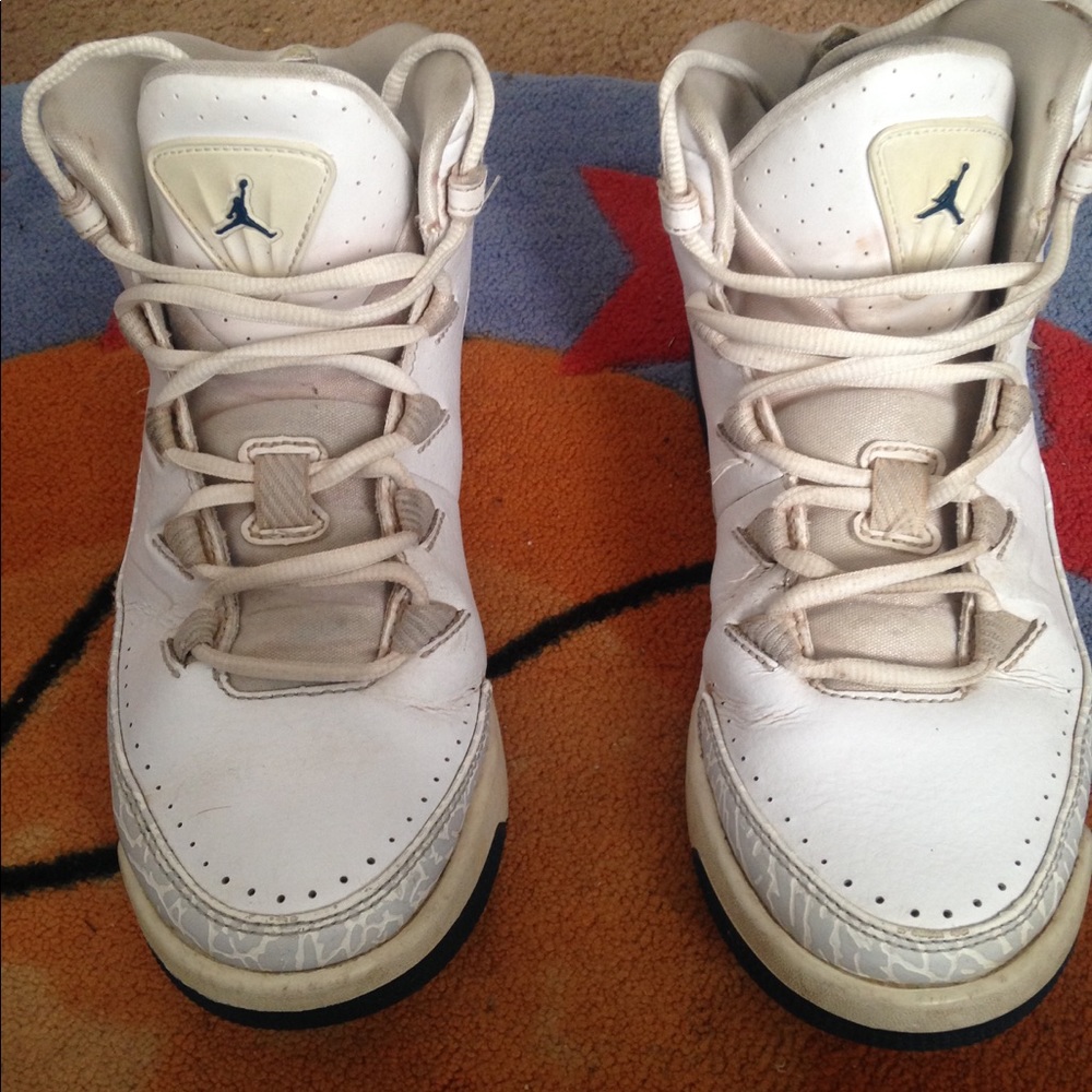 Boys Jordan's